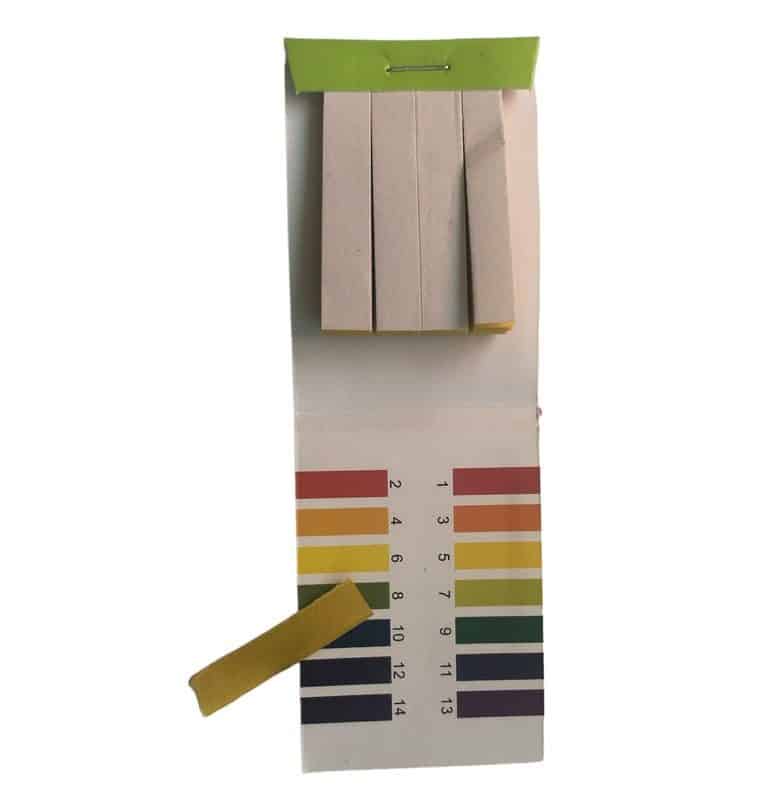 The pH Test Strips Pasteurisation Indicator kit includes test strips and a colour chart from pH 1 to 14, perfect for fast, accurate pH readings.