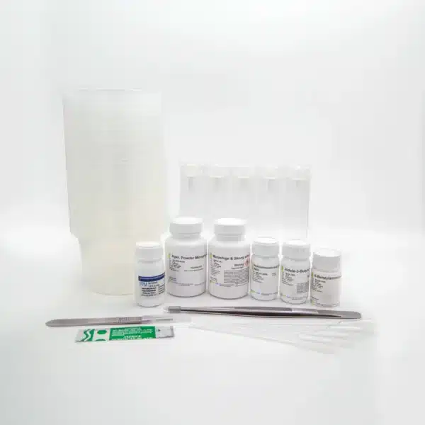 The Plant Cell Tissue Culture Starter Kit includes plastic cups, bottles, test tubes, droppers, tweezers, and an alcohol prep wipe—ideal for tissue culture or plant cell experiments.